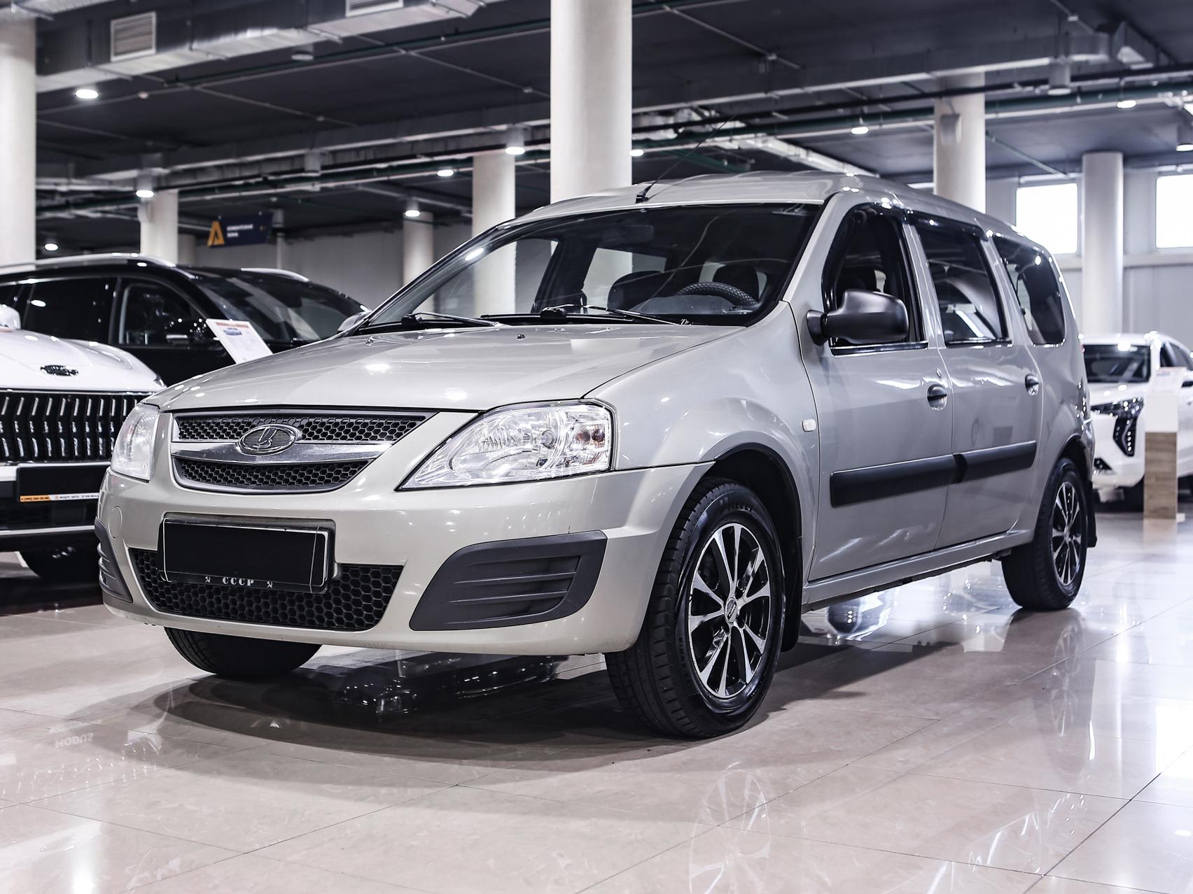 Купить Largus с пробегом