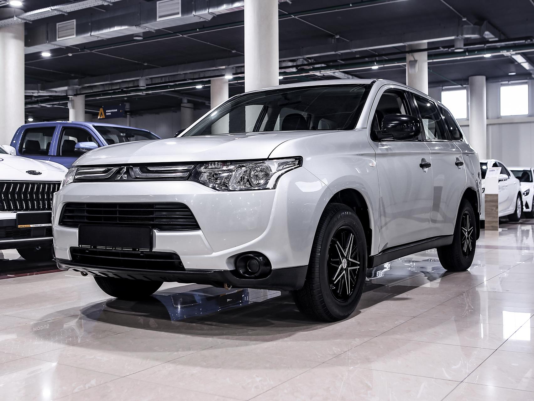 Купить Outlander с пробегом