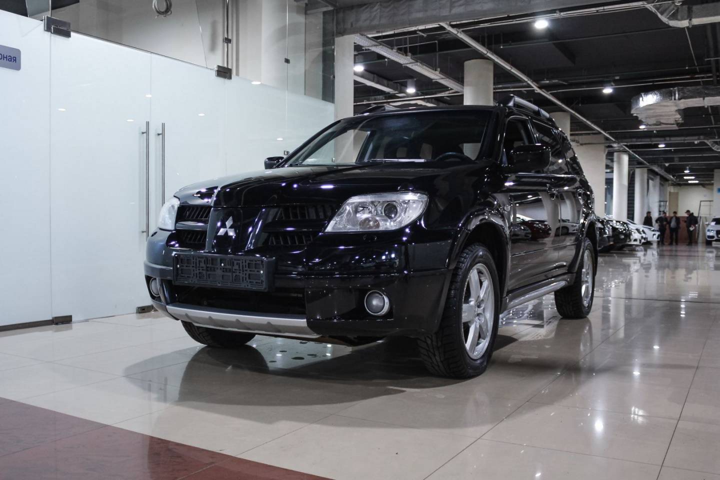 Купить Outlander с пробегом