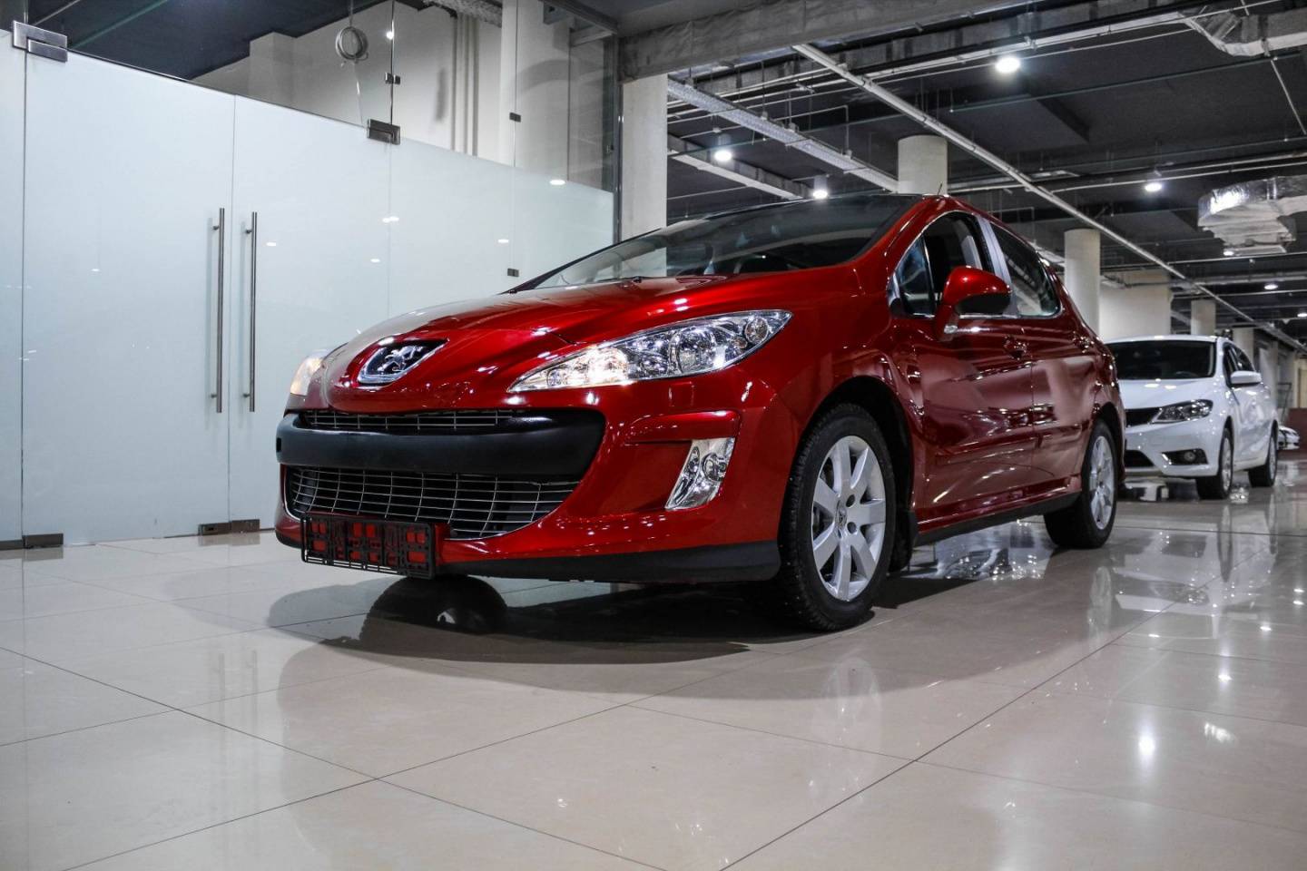 Купить 308 с пробегом